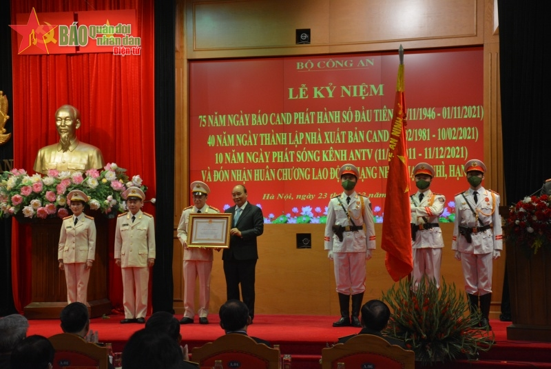 Chủ tịch nước Nguyễn Xuân Phúc: Báo chí, xuất bản Công an nhân dân là lực lượng hùng hậu trên mặt trận thông tin, tuyên truyền